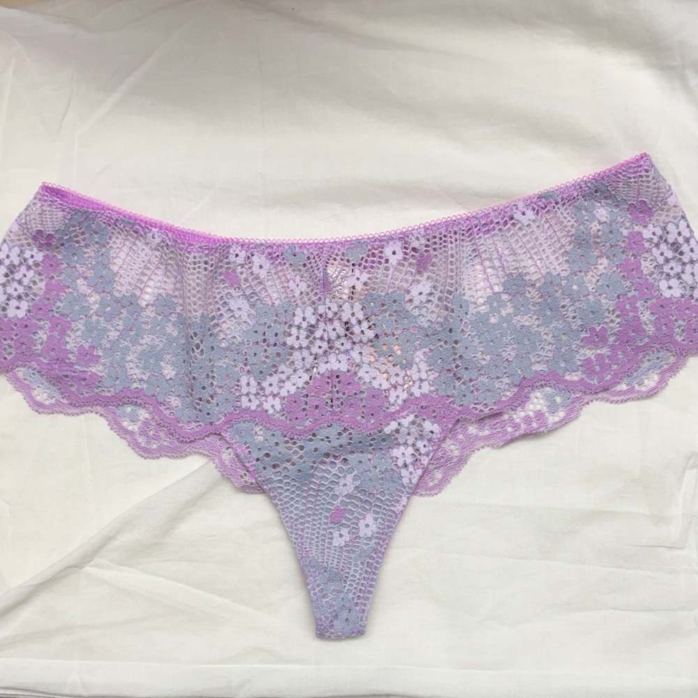 Victoria's Secret Dream Angel's Purple Floral Thong